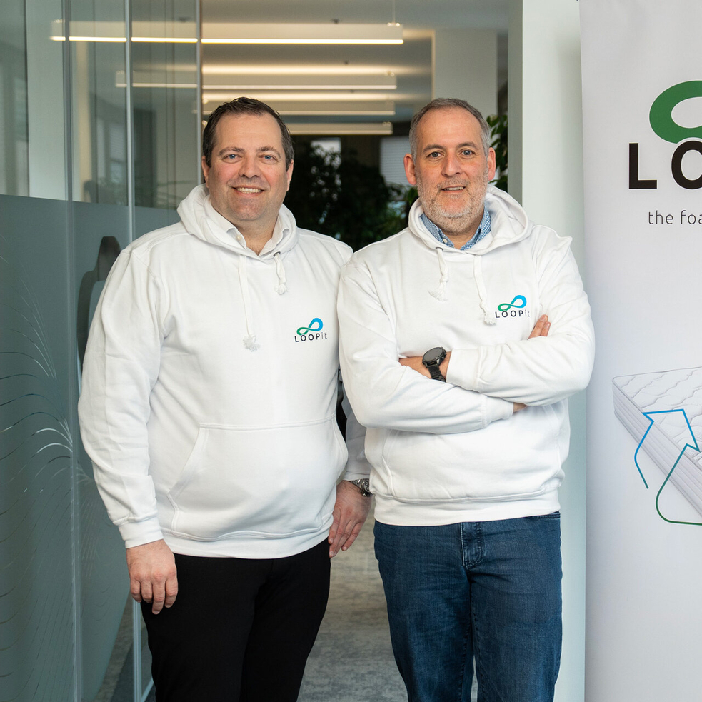 NEVEON und BRANTNER gründen Österreichs erstes Matratzenrecycling-Unternehmen LOOP-it 
